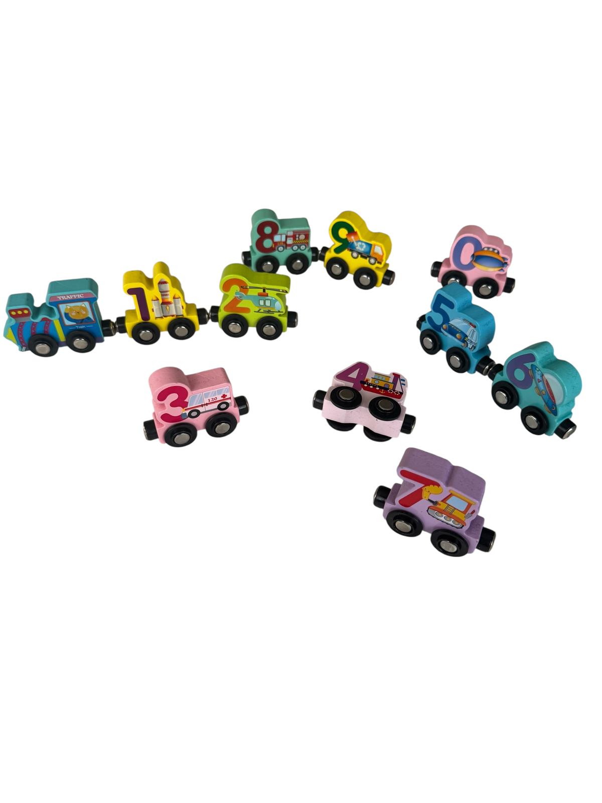 Tren educativ magnetic cu cifre 0–9 – Set din lemn, 3+ ani