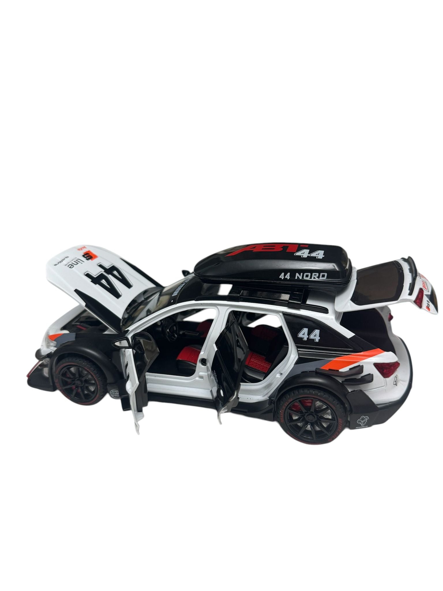 Mașină metalică, design model tip Audi, interactiv, lumini și sunet, Alb