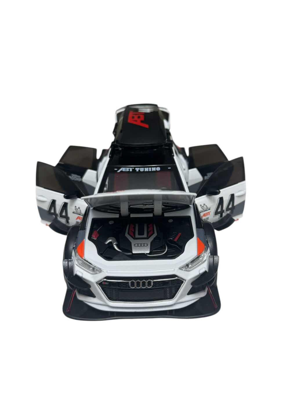 Mașină metalică, design model tip Audi, interactiv, lumini și sunet, Alb